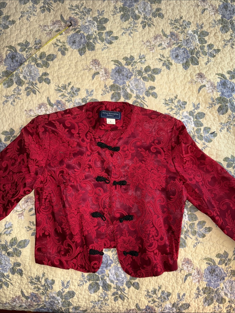 Norton McNaughton Red Cotton Brocade Mandarin W. Floral Design Cropped Jacket